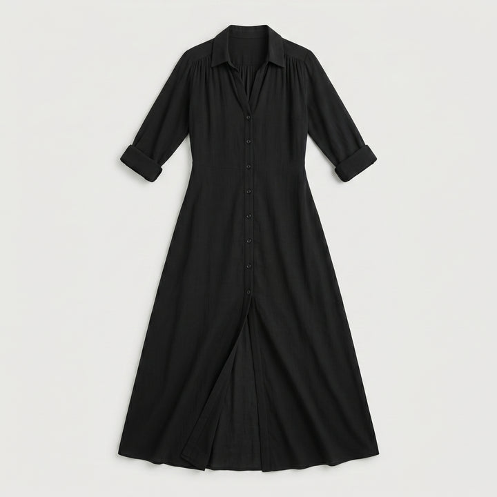 Plissee Maxikleid in Schwarz mit Knopfleiste und Beinschlitz, Flat-lay