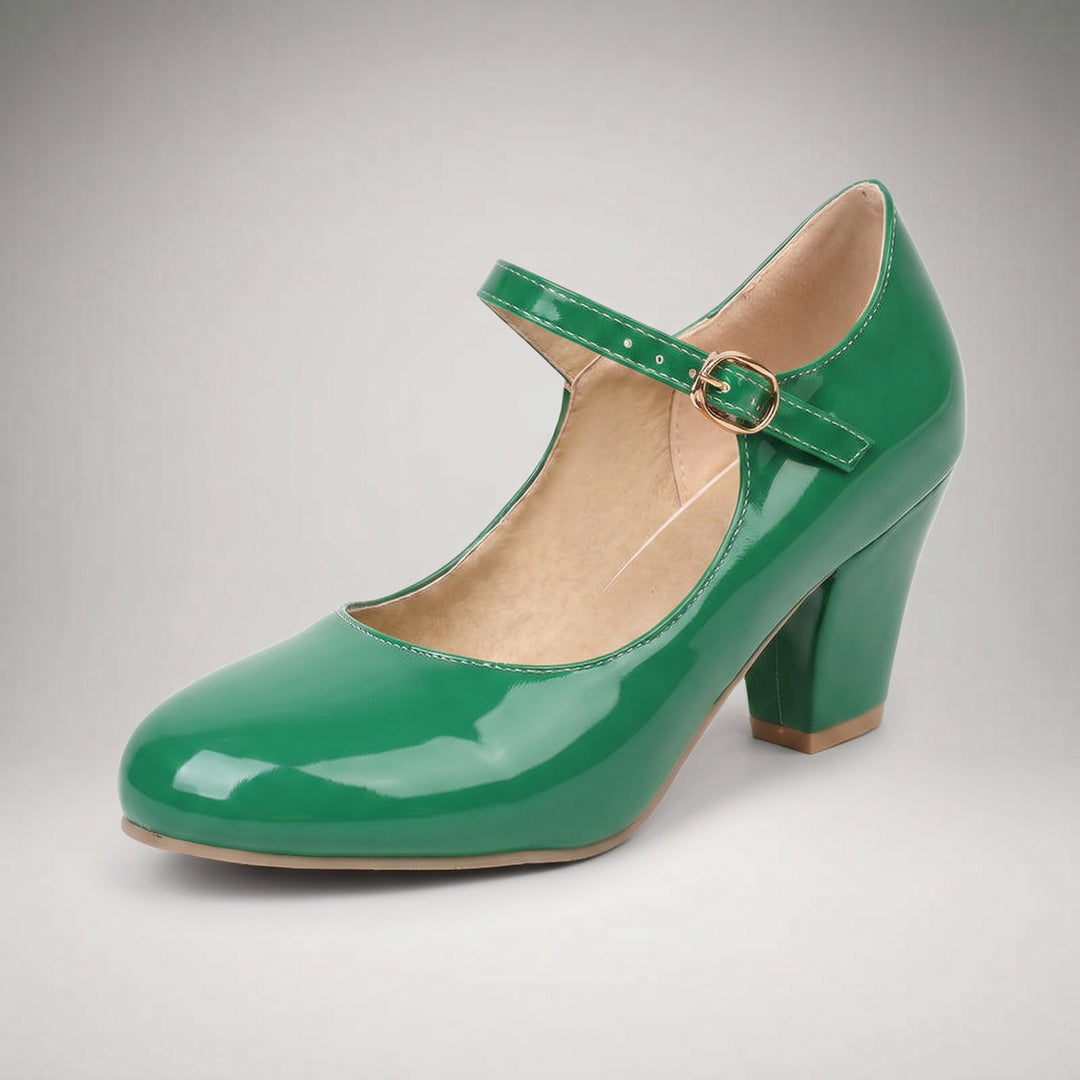 Grüne Mary Jane Pumps mit Blockabsatz und Schnallenriemen, Dreiviertelansicht
