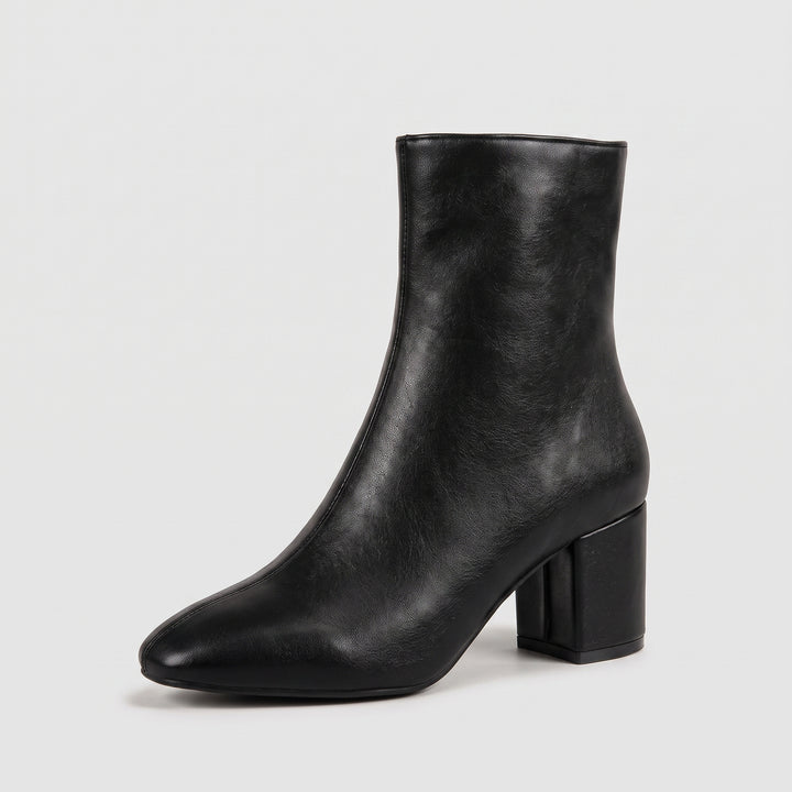Schwarze Stiefelette mit Blockabsatz und mattem Glattleder-Finish – Seitenansicht