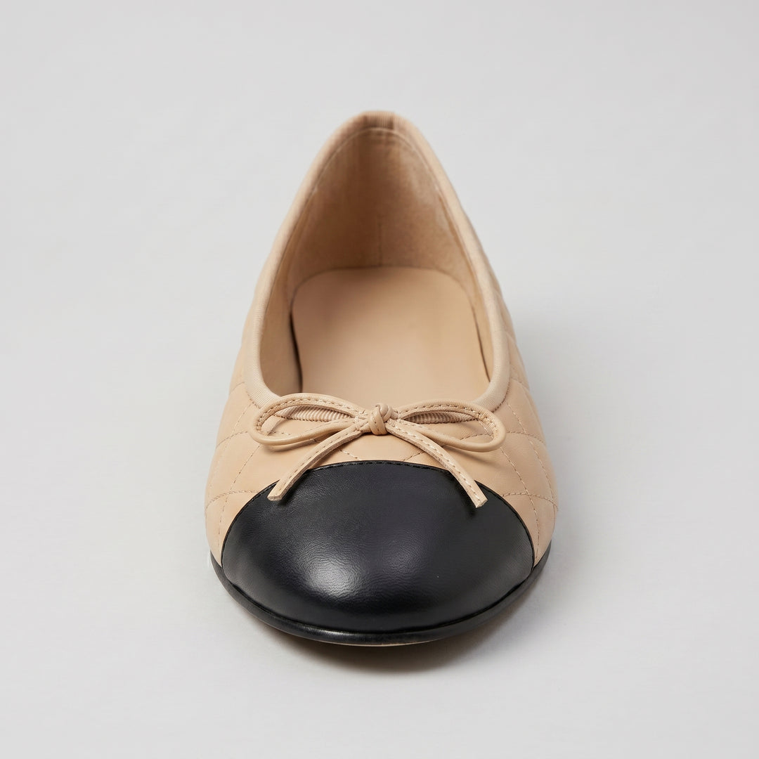 Ballerina Apricot-Schwarz schwarze Kappe Schleife Frontansicht