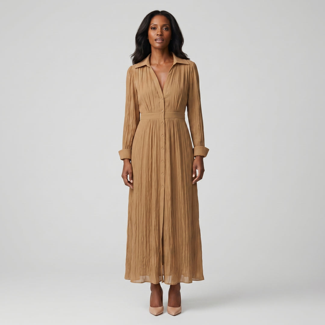 Plissee Maxikleid in Camel mit Reverskragen und Knopfleiste, Vorderansicht