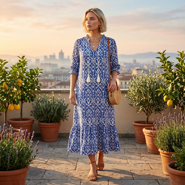 Damen-Maxikleid Blau Ikat-Muster, Lifestyle mediterrane Terrasse