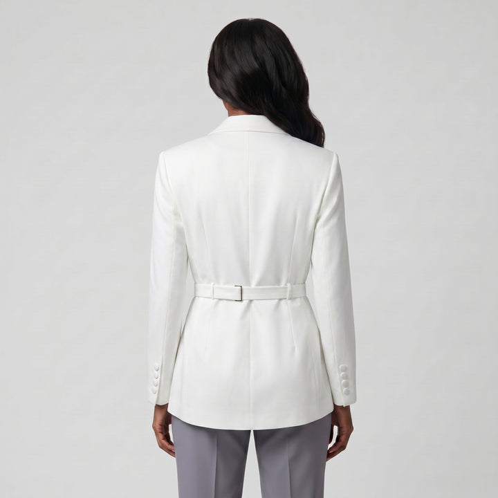 Weißer Damen-Blazer mit Bindegürtel, Rückenansicht