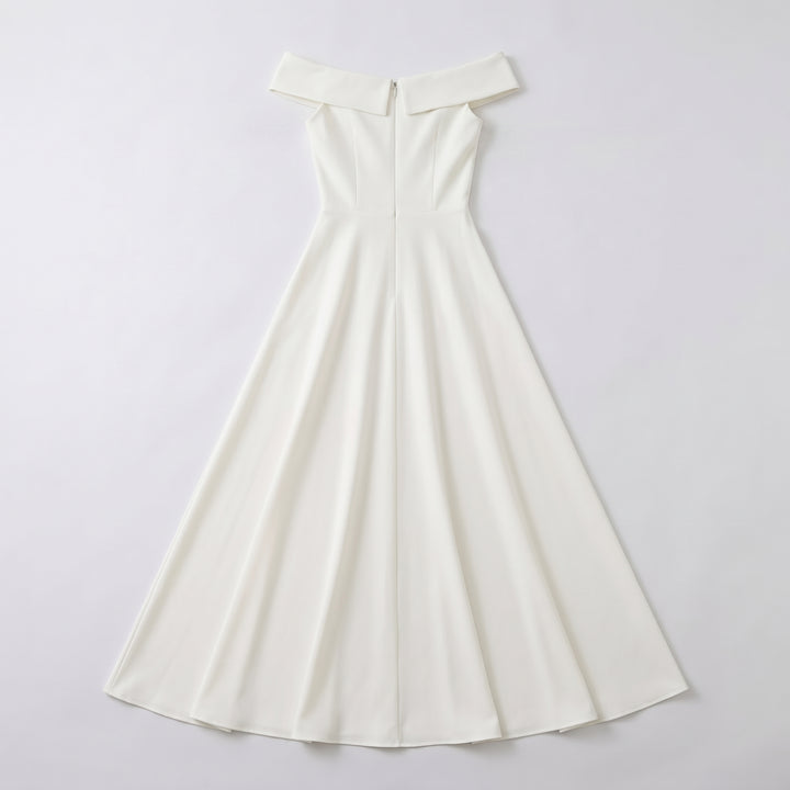 Cremeweißes Off-Shoulder Abendkleid, Flat-Lay Rückenansicht mit Reißverschluss