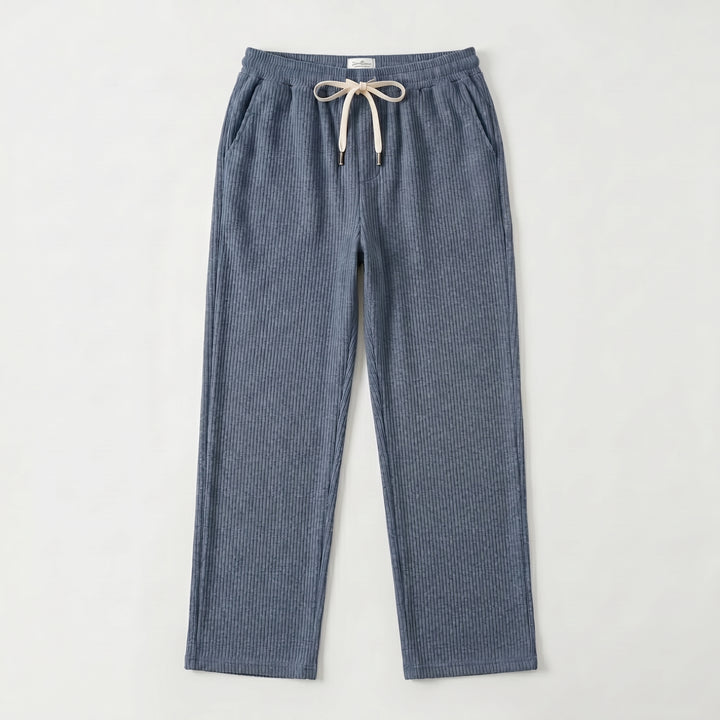 Herren Cordhose in Blau mit Kordelzug und Eingrifftaschen, Vorderansicht ohne Model