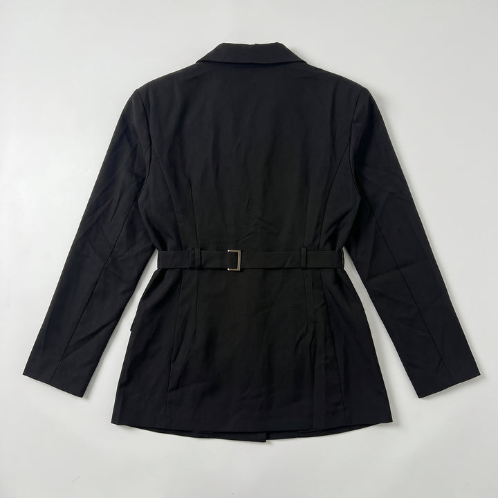 Schwarzer Blazer Rückseite mit Bindegürtel, Draufsicht