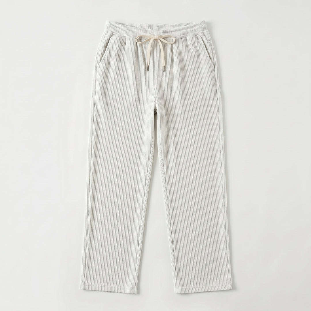 Herren Cordhose in Weiß mit Kordelzug und Eingrifftaschen, Vorderansicht ohne Model