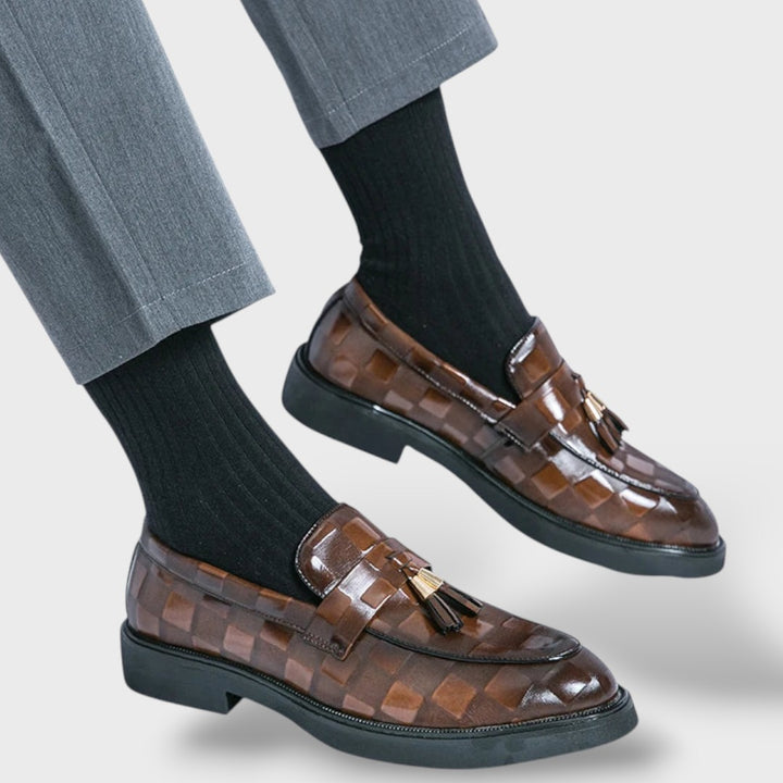 Herren Loafer aus Spaltleder mit Quaste, Produktansicht