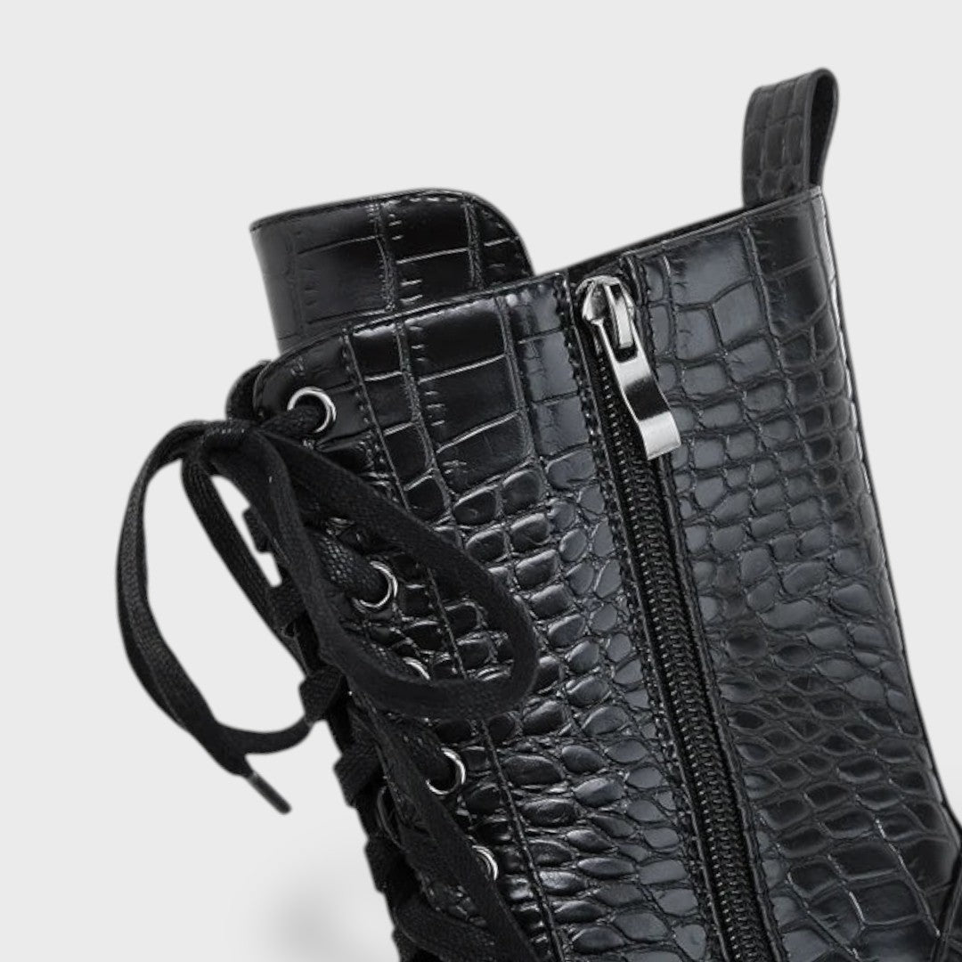 Nahaufnahme Sohle und Absatz, Damen Cowboy-Stiefel mit Gummisohle