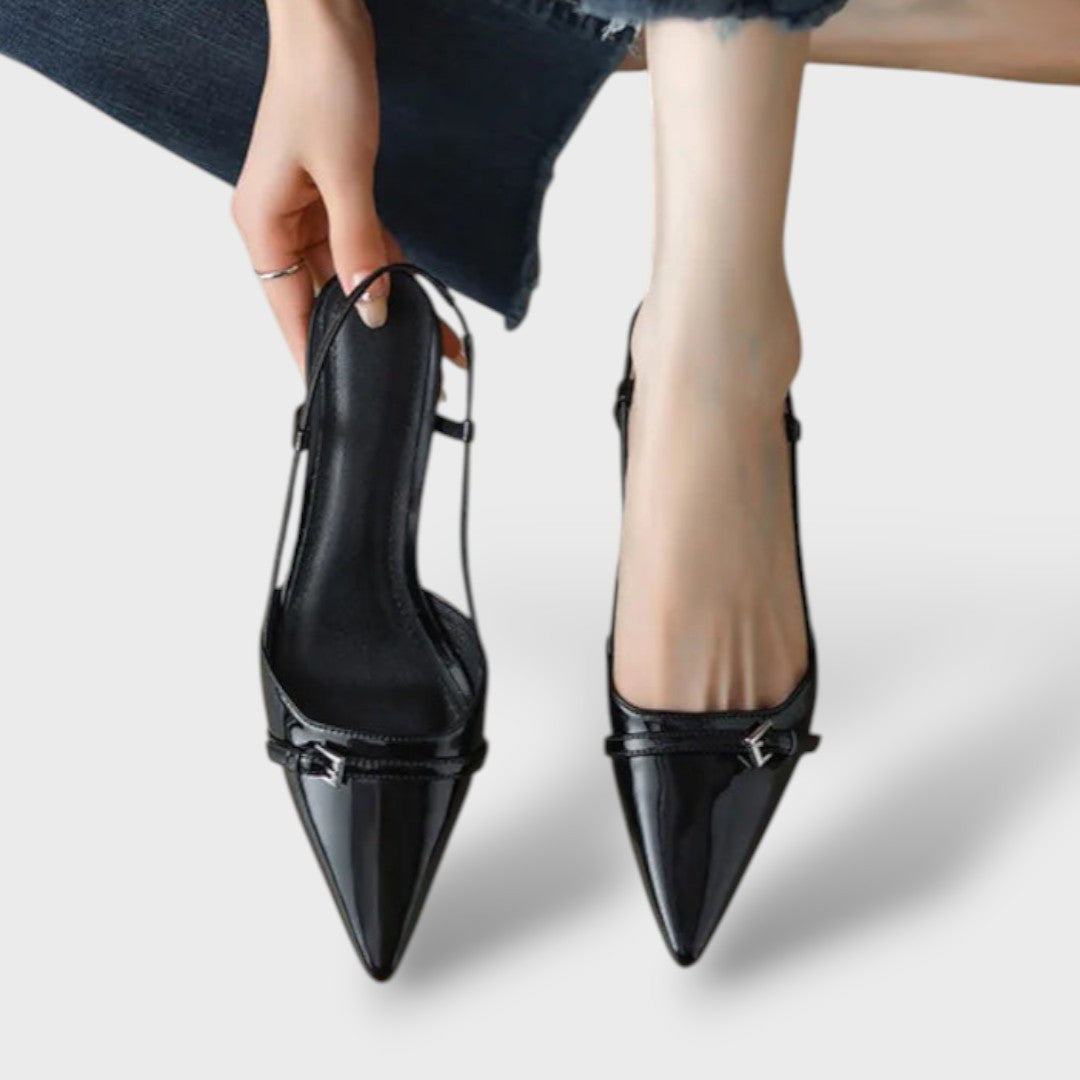 Slingback-Pumps in Schwarz mit spitzer Spitze und schmalem Absatz, Produktfoto