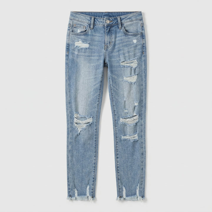 Destroyed-Jeans hellblau, Vorderseite mit mehreren Rissen und Fransensaum