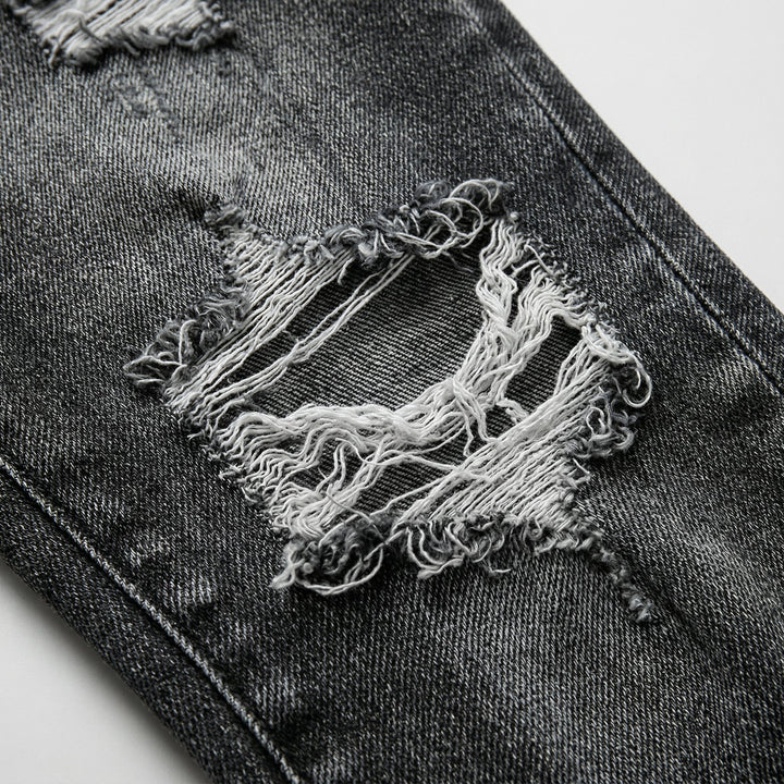 Nahaufnahme Destroyed-Detail ausgefranst, schwarz gewaschen