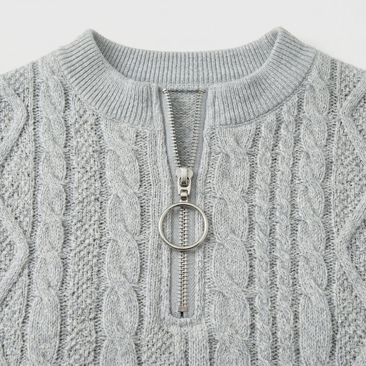 Lila Pullover, Rückenansicht