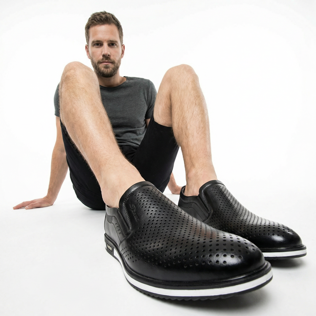 Herren Slip-On Schuhe in Schwarz, Seitenansicht, Büro-Outfit