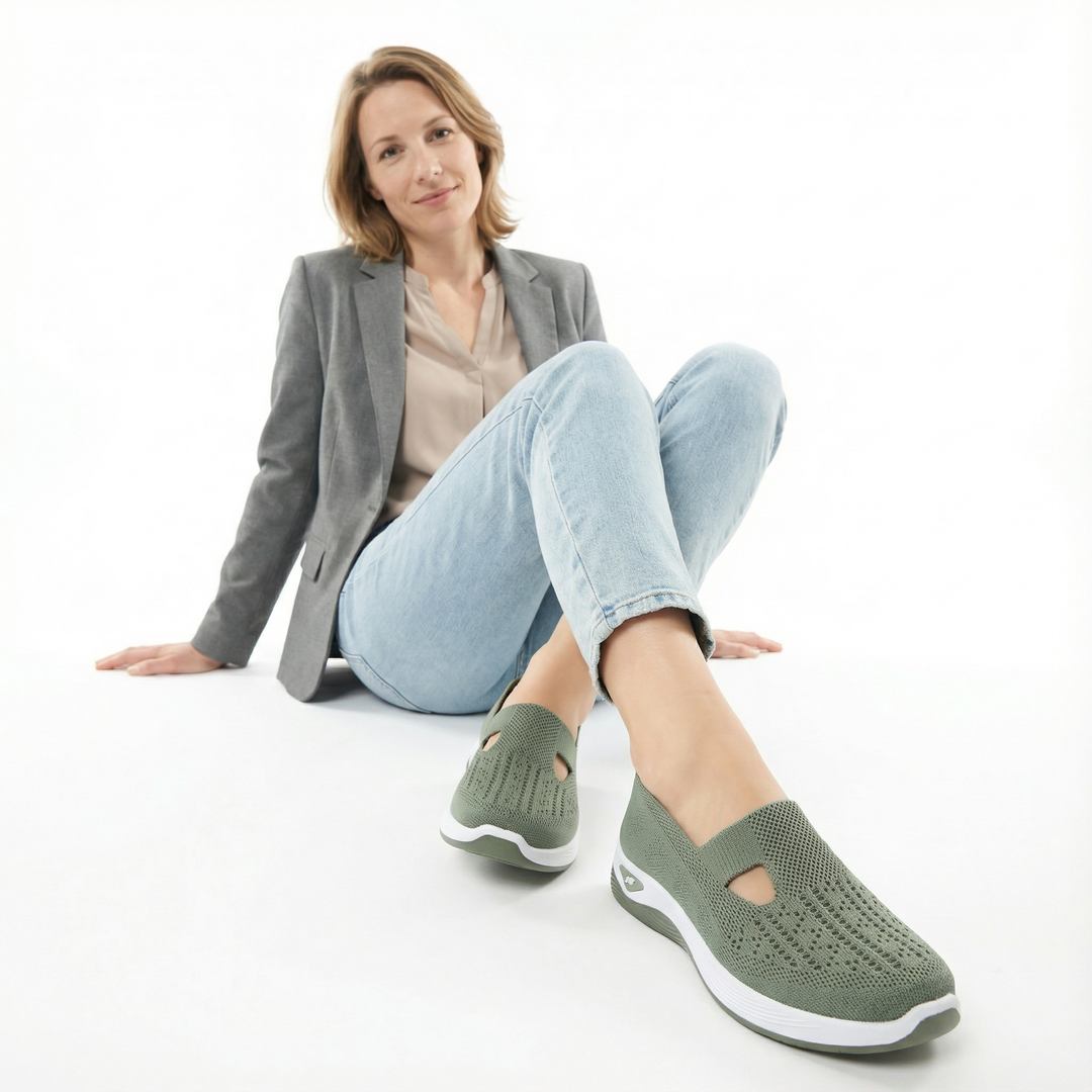 Damen Mesh-Sneaker, Freizeitlook, Seitenansicht am Model