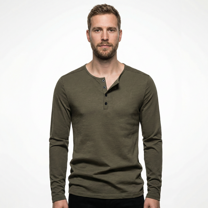 Herren Slim-Fit Langarmshirt aus Baumwolle, Vorderansicht am Model