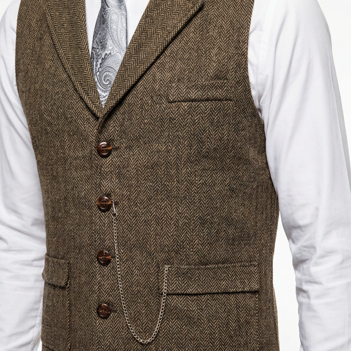 Nahaufnahme Fischgrätmuster und Knöpfe, Herren Tweed-Weste Braun