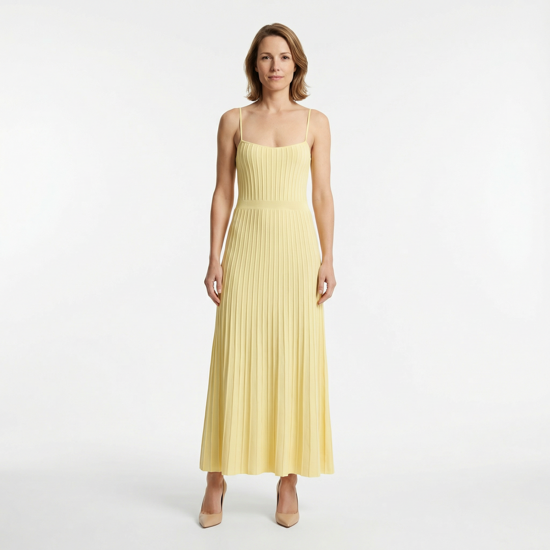 Gelbes Strick-Plisseekleid mit Spaghettiträgern, Vorderansicht