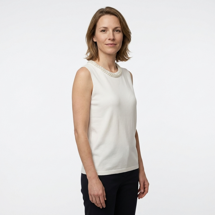 Ärmelloses Strick-Top mit Perlenkragen in Weiß, glitzernde Zierdetails