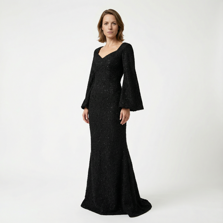 Damen Pailletten Maxikleid mit V-Ausschnitt und Glockenärmeln, Vorderansicht am Model