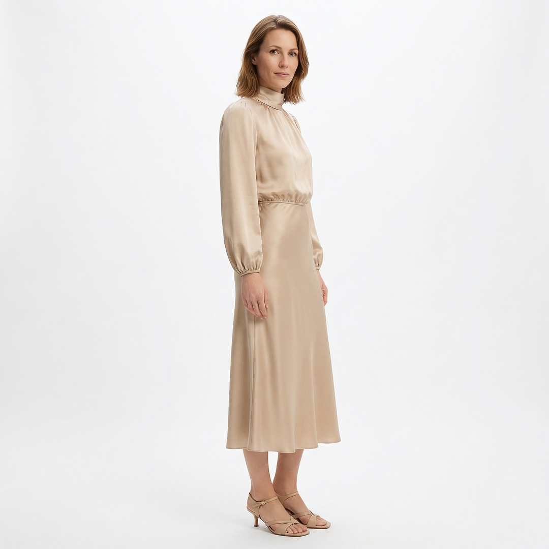 Damen Satin Midi Kleid in Beige, Seitenansicht mit A-Linie-Rock und Langarm