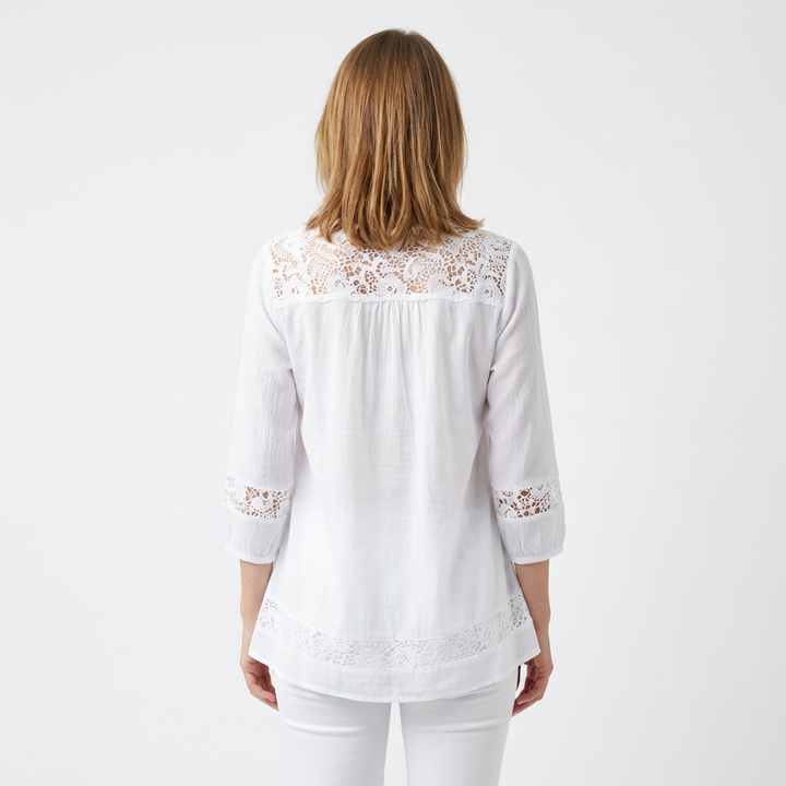 Weiße Boho-Tunika mit Spitzendetails, Rückenansicht