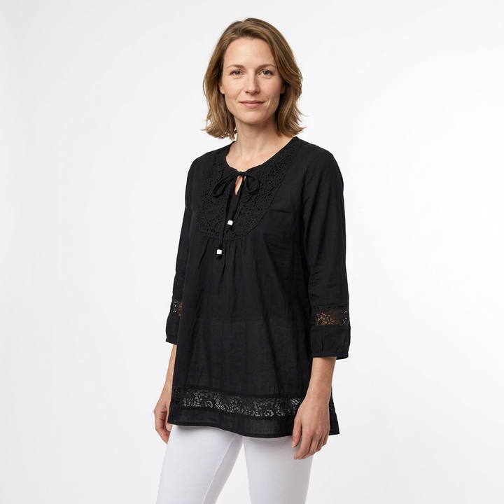 Marineblaue Damen-Spitzenbluse mit Lochstickerei, Frontansicht