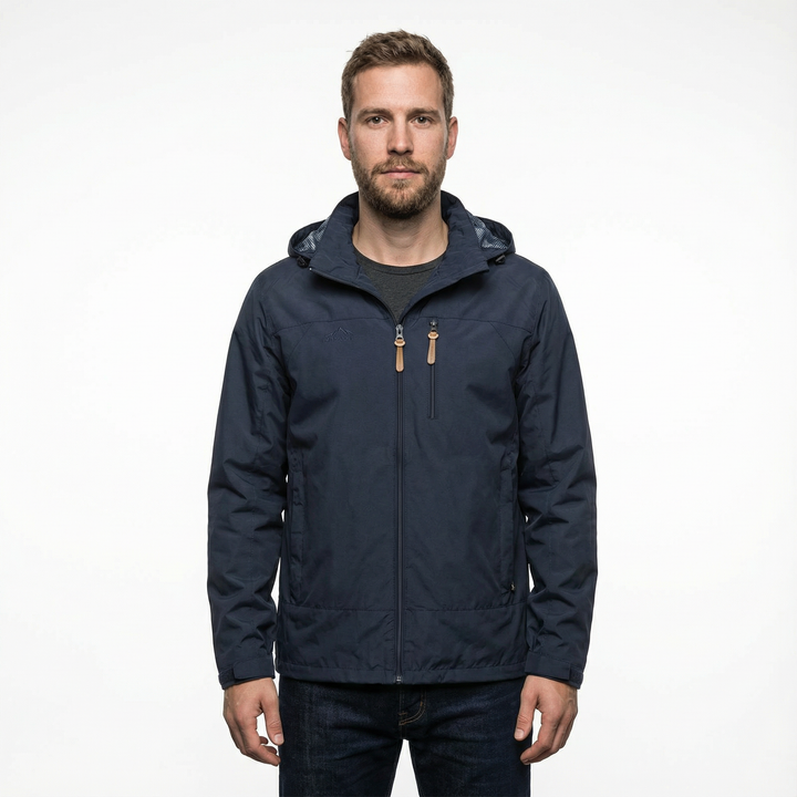 Herren Outdoor Look mit Windjacke, Ganzkörperansicht, Freizeitstil