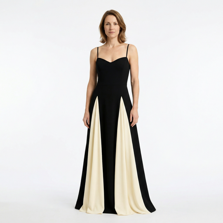 Damen Maxikleid mit Kontrasteinsatz, A-Linie, Vorderansicht am Model