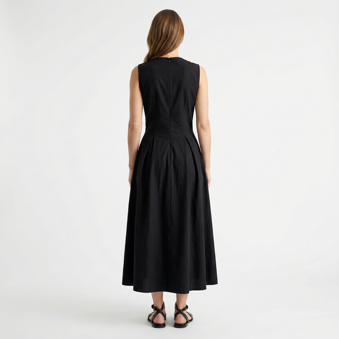 Schwarzes Maxikleid, ausgestellter Rock, Dreiviertel
