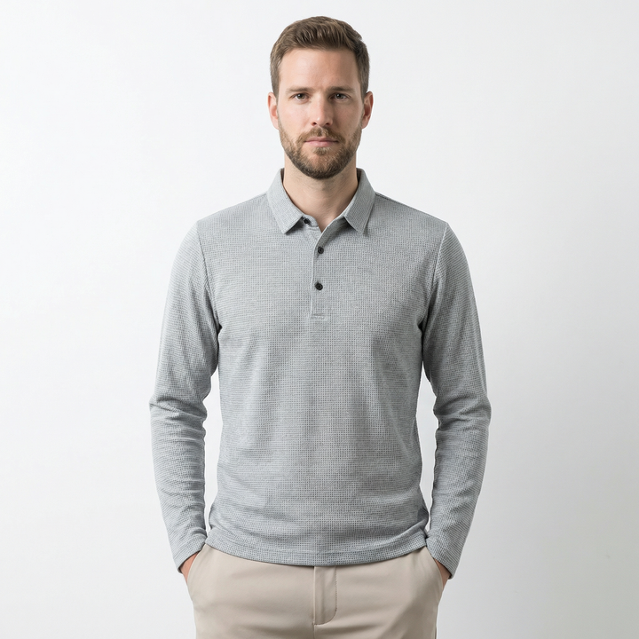 Herren Langarm Poloshirt mit Umlegekragen, Vorderansicht am Model