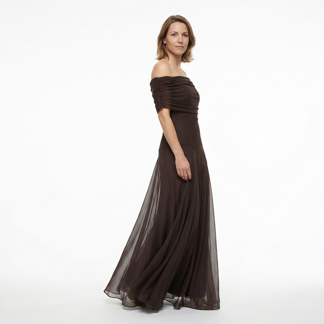 Elegantes Schulterfreies Chiffonkleid