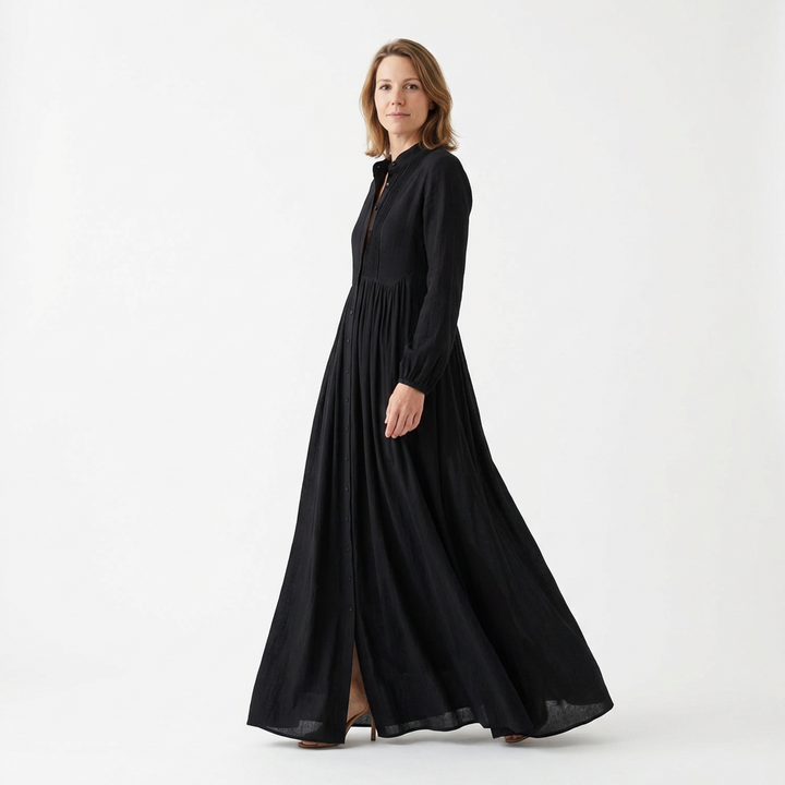 Schwarzes Maxikleid in voller Länge, Seitenansicht