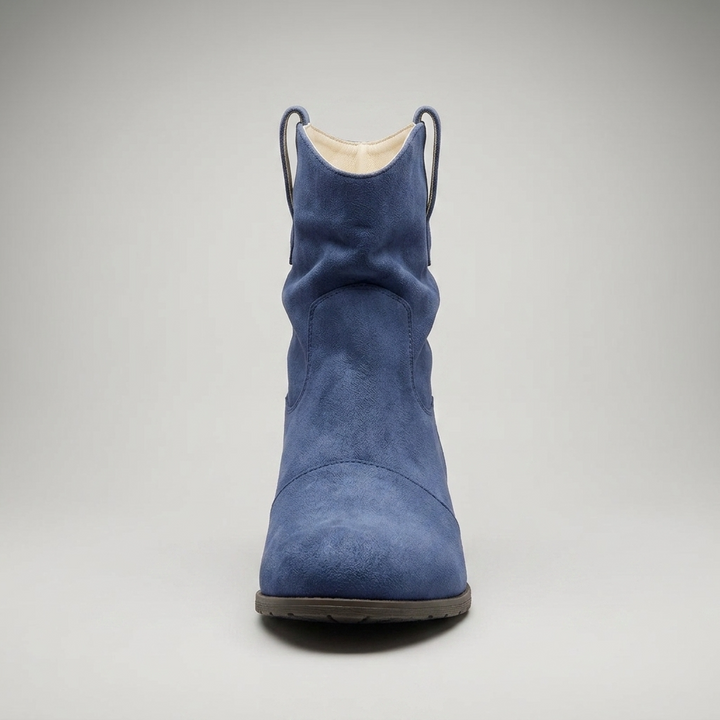 Stiefelette Hellblau Wildleder-Optik Vorderansicht mittig