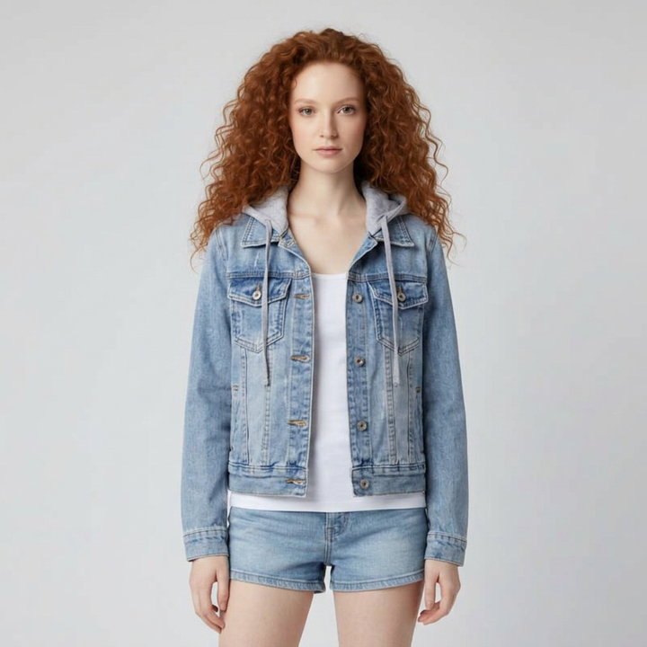 Hellblaue Jeansjacke mit abnehmbarer Kapuze, Frontalansicht