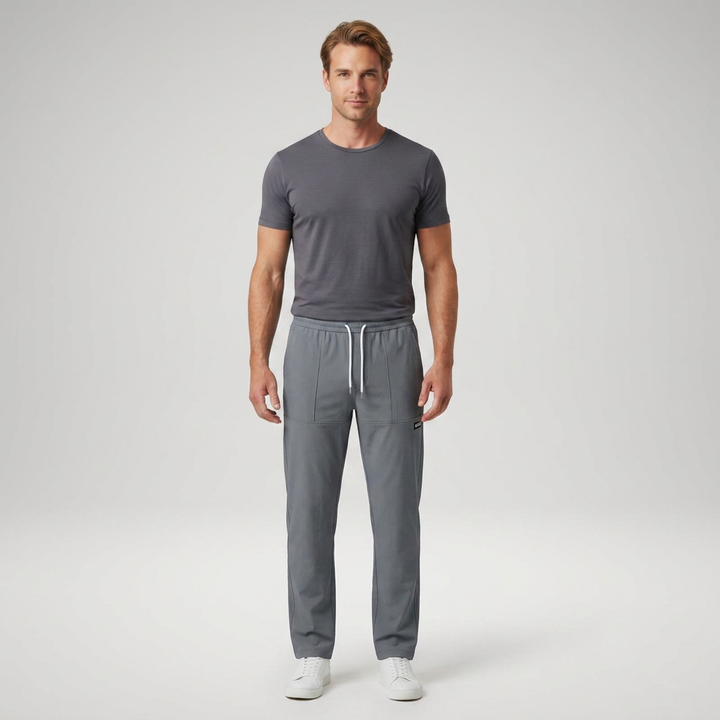 Freizeithose Herren dunkelgrau mit Kordelzug, Model Frontalansicht