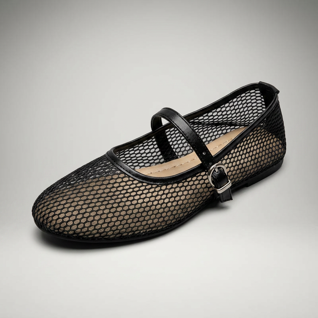 Schwarze Mary Jane Flats aus Mesh mit Riemenschnalle, Dreiviertelansicht