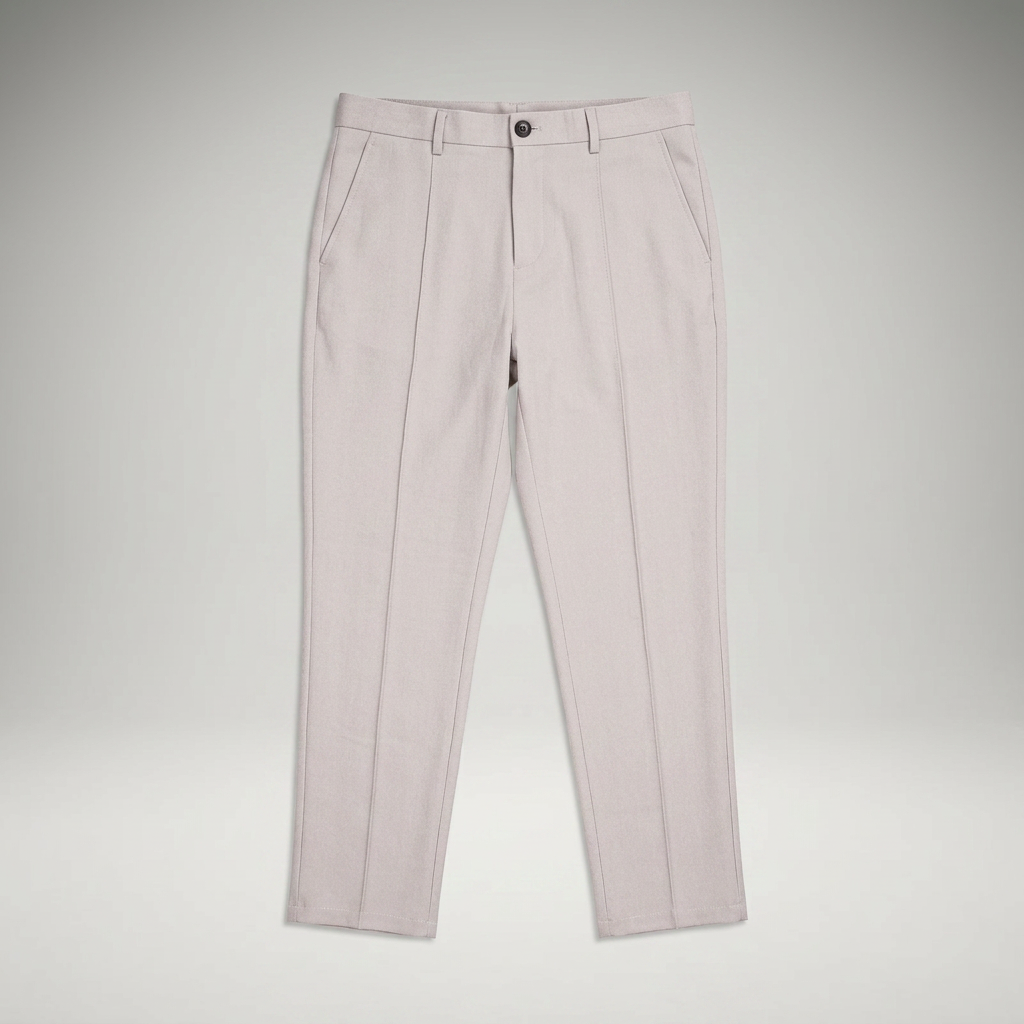 Hellgraue Chinohose freigestellt, Frontalansicht ohne Model