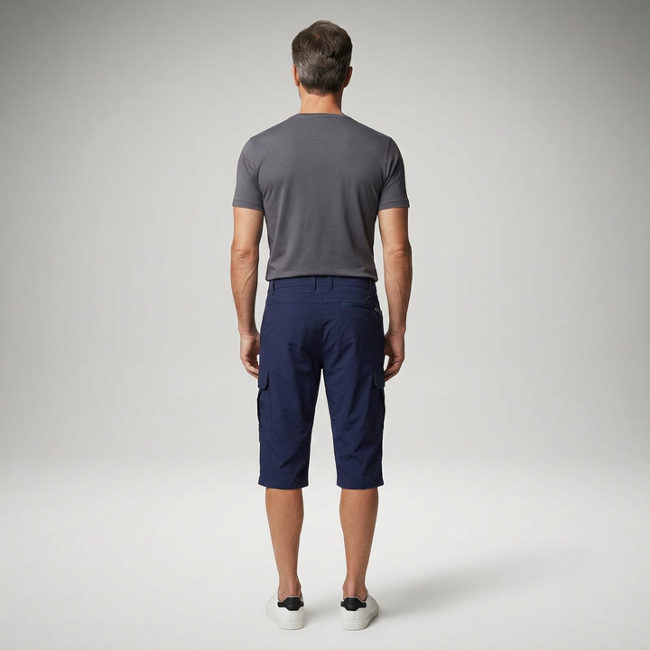 Cargo Shorts Herren Dunkelblau, Rückenansicht am Model