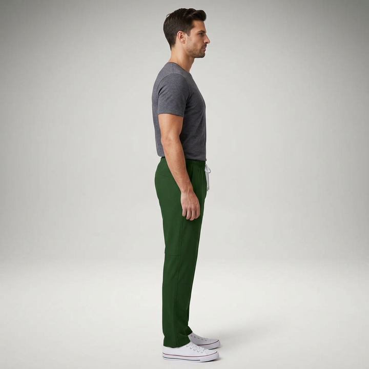 Freizeithose Herren dunkelgrün, Seitenansicht schmal zulaufendes Bein