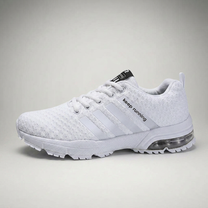 Weißer Sneaker mit Schnürung, Seitenansicht