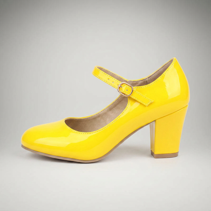 Gelbe Lackpumps mit Blockabsatz, Seitenansicht