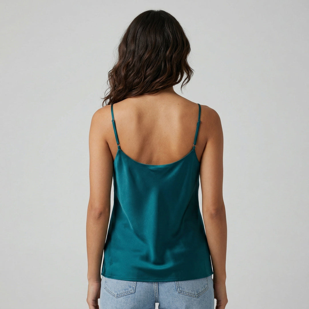 Satin-Cami-Top, Rückenansicht mit verstellbaren Trägern