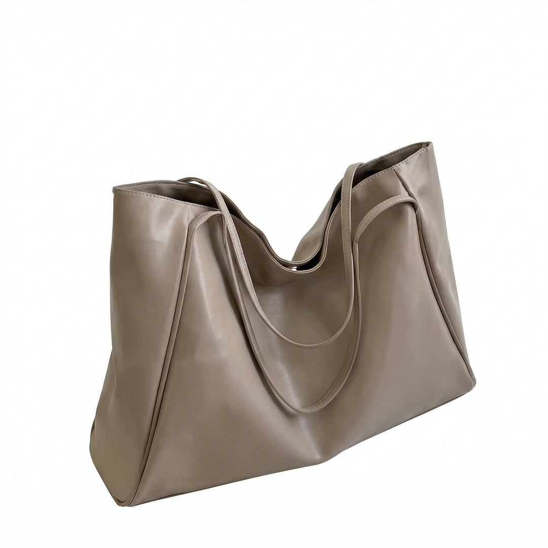 Große Shopper-Tasche in Beige, Kunstleder-Optik, Dreiviertelansicht