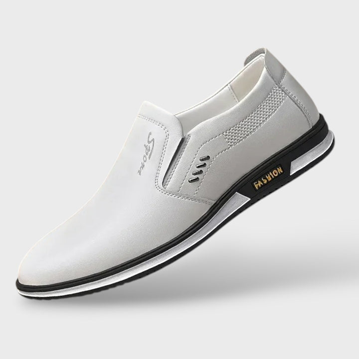 Herren Slip-On Loafer in Weiß, flache Gummisohle, Draufsicht