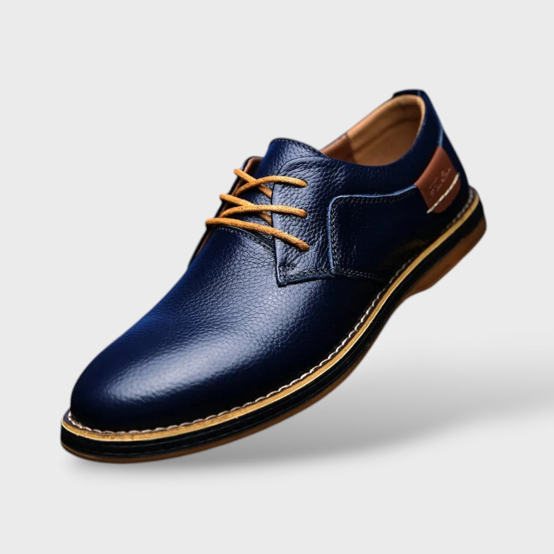 Herren Oxford-Schnürschuh in Schwarz, Brogue-Details, Draufsicht