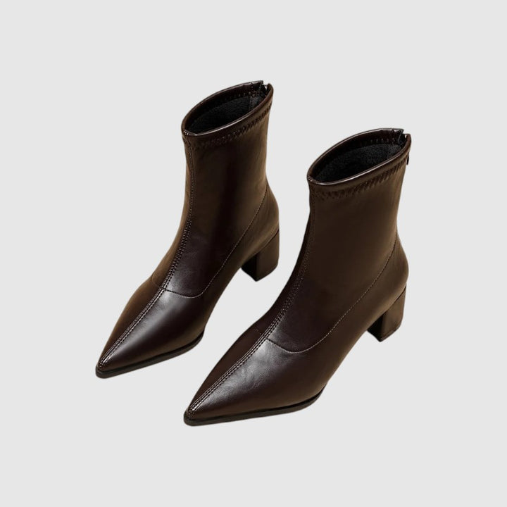 Damen Ankle Boots aus Kunstleder in Dunkelbraun, Blockabsatz, Flat-Lay